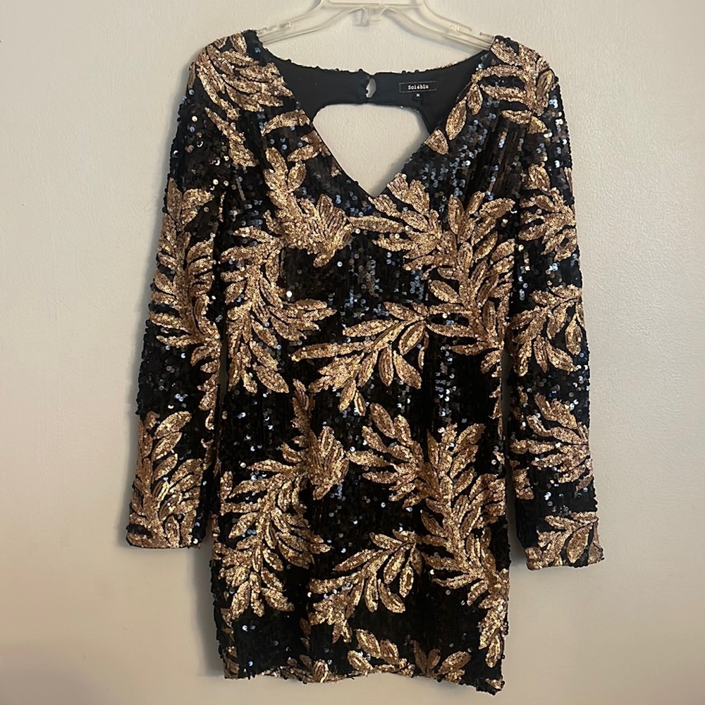 Soieblu women black/metallic gold floral sequin mini cocktail dress w/ open back